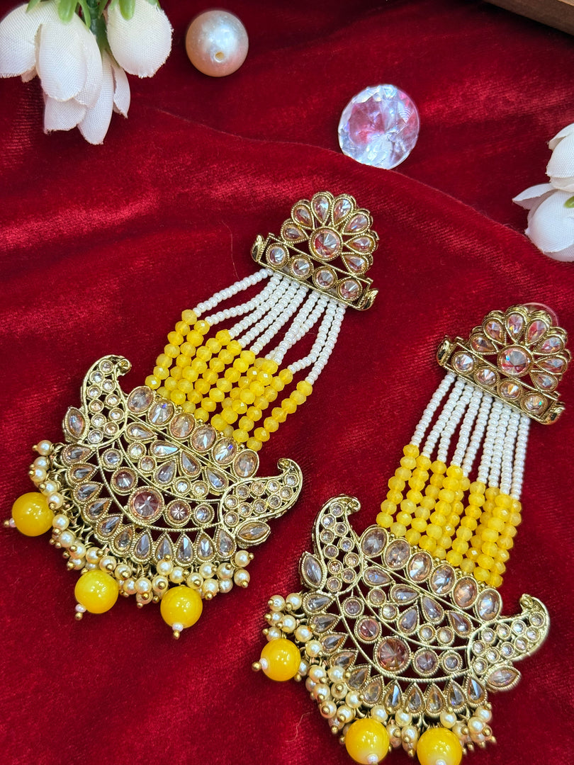 शिमू ओवरसाइज़्ड पोल्की मोती बालियां