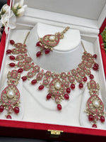 Load image into Gallery viewer, Jannat Polki Indian Necklace Set
