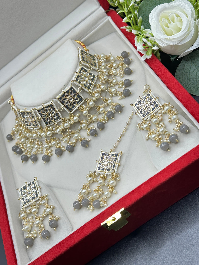 Hayat Kundan Drop Pearl Indian Choker Set