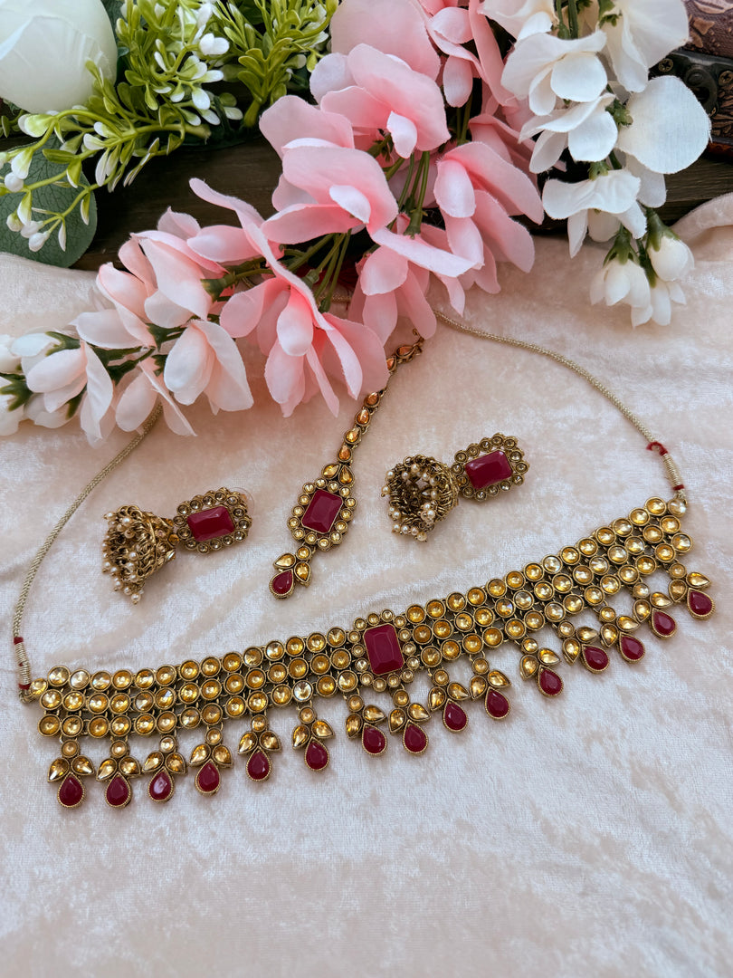 Shine kundan Drop Choker set