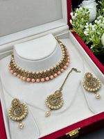 Load image into Gallery viewer, Nila In Gold Stone choker Set
