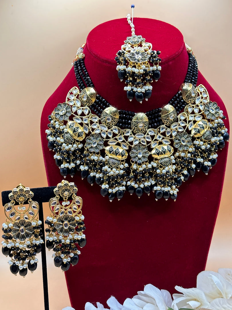 Dolly Black Kundan Meenakari Necklace Set