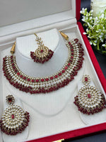 Load image into Gallery viewer, Deepali Kundan Choker Set.
