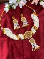 Load image into Gallery viewer, rajwadi gold white choker with earring
