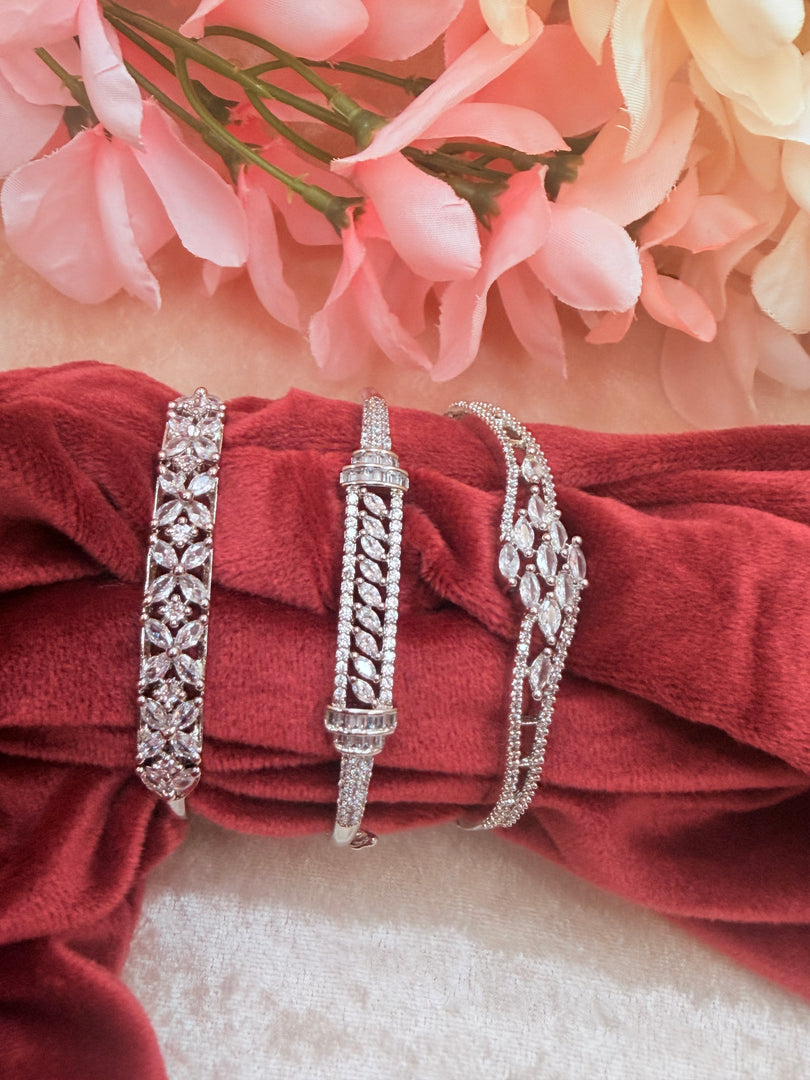 Silver AD Openable bracelets