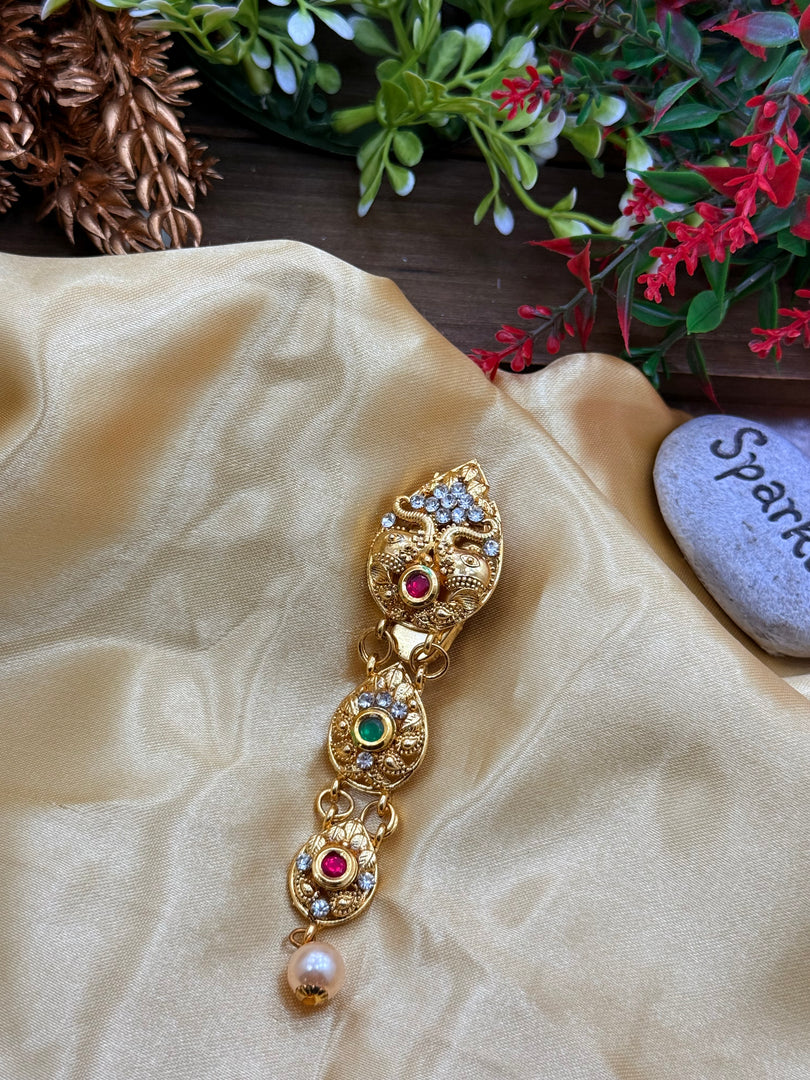 Sari Bin Burkha, Or Dupatta