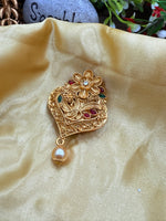 Load image into Gallery viewer, Sari or Burkha brooch