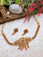 Load image into Gallery viewer, Shabnam matte gold choker set
