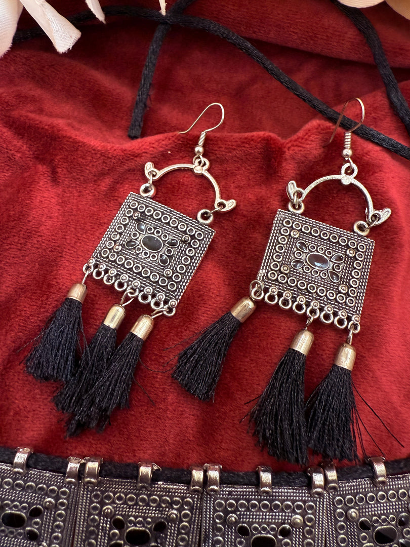 सोनम ऑक्सीडाइज़्ड चोकर सेट 