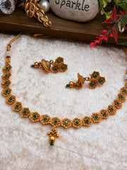 मासिया गोल्ड प्लेटेड चोकर सेट