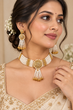 Load image into Gallery viewer, rajwadi gold white choker with earring
