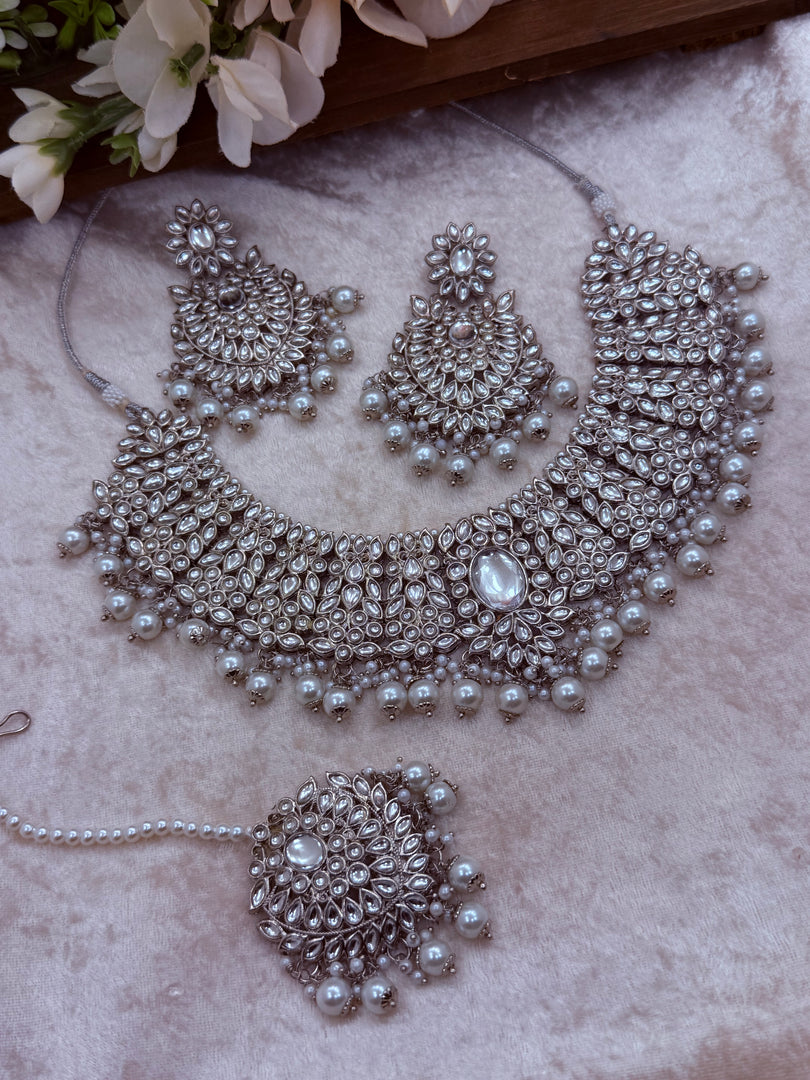 Jasmir Kundan Necklace Set