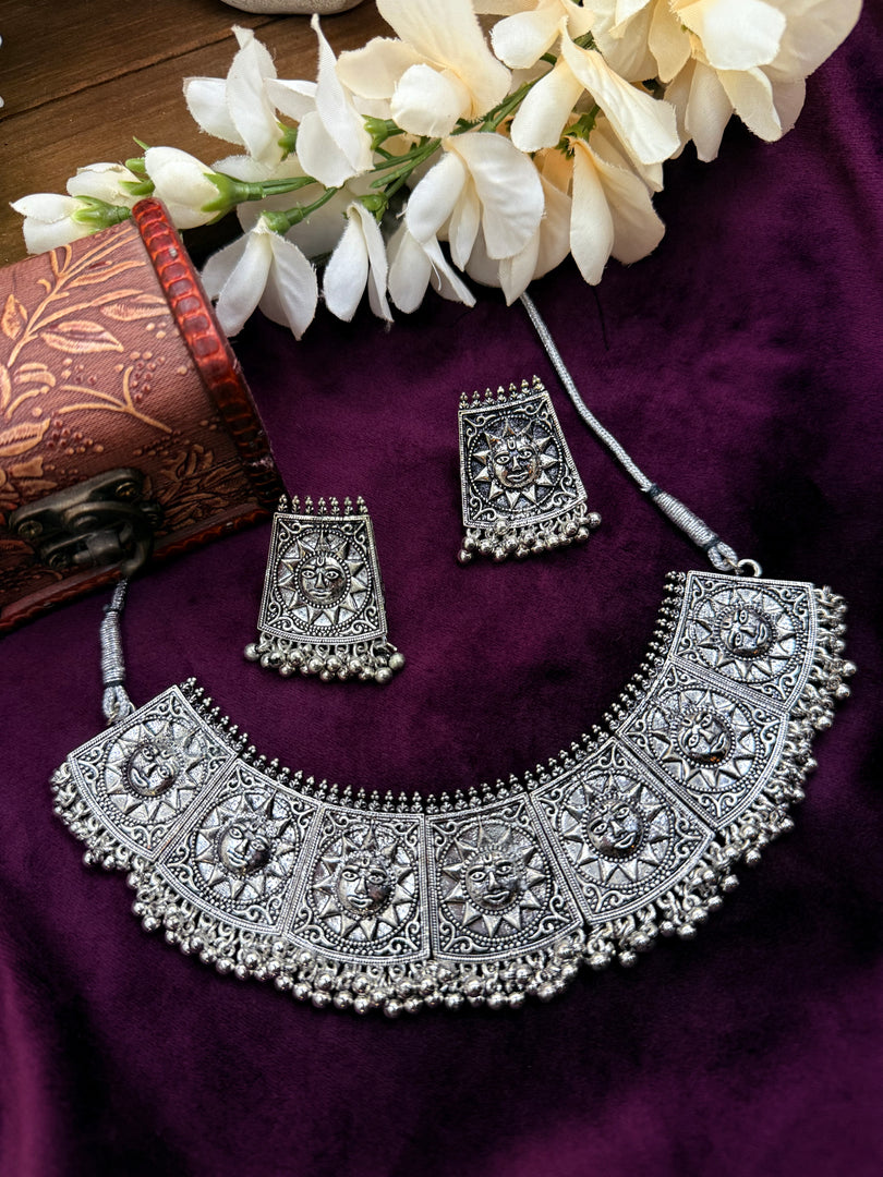 Oxidised choker set