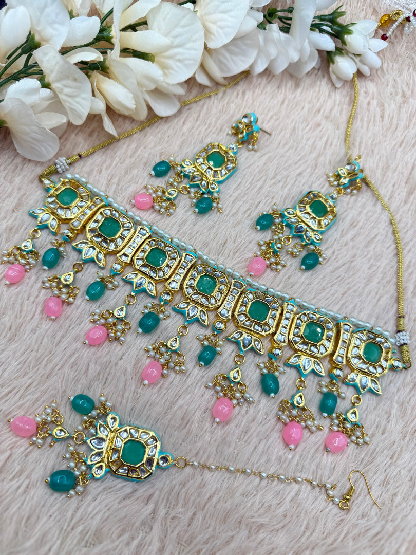 Falguni Kundan jewellery Choker Set