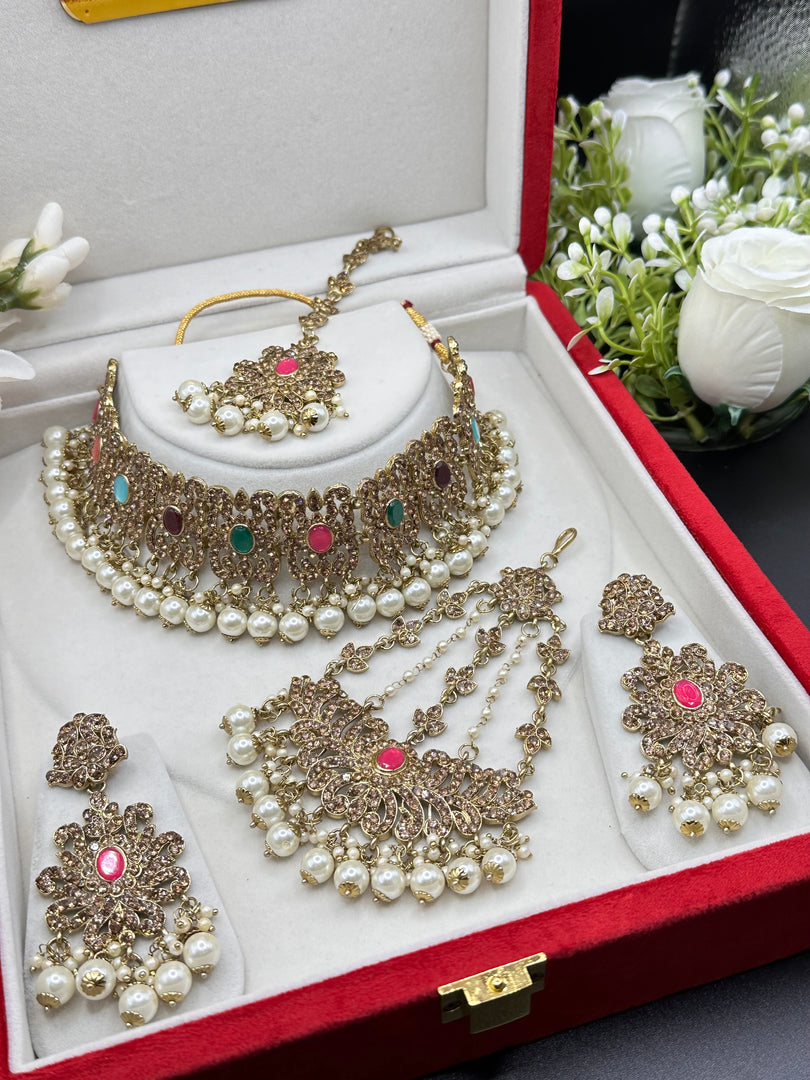 Ramiza Pakistani Choker set