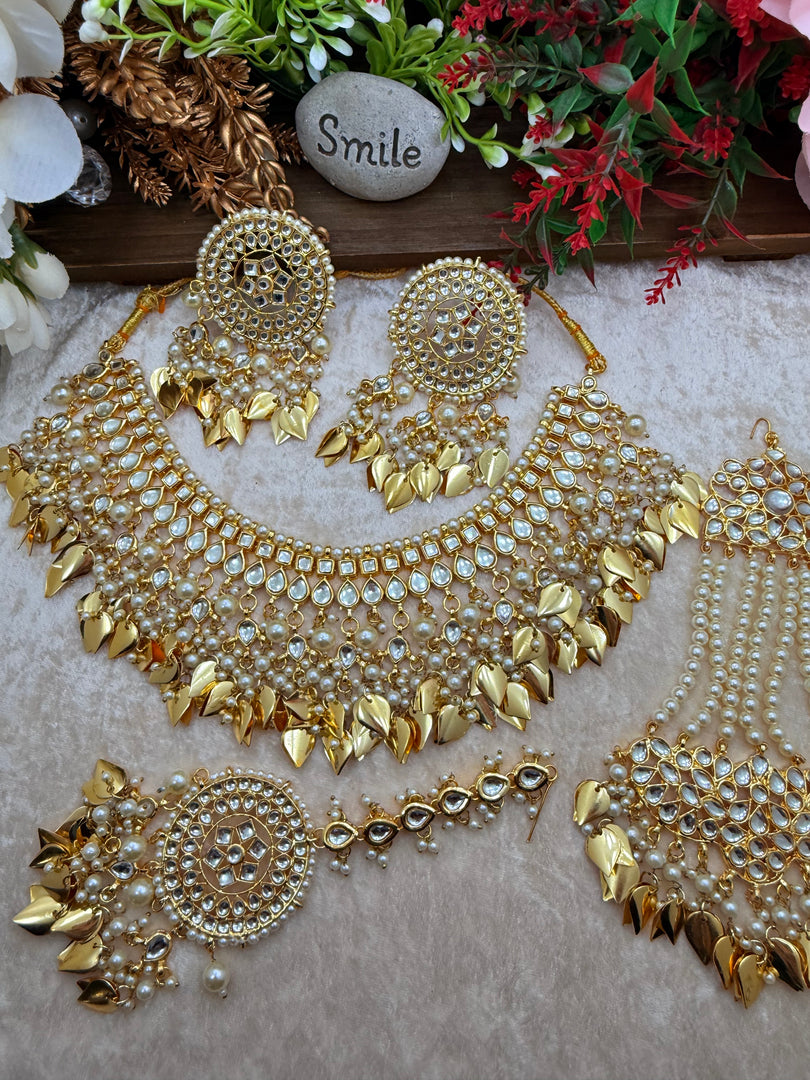 रानी कुंदन ज्वेलरी पीपल लीफ ड्रॉप चोकर सेट