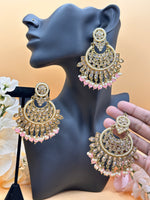 Load image into Gallery viewer, Tina Baby Pink Polki Tikka Earring Set