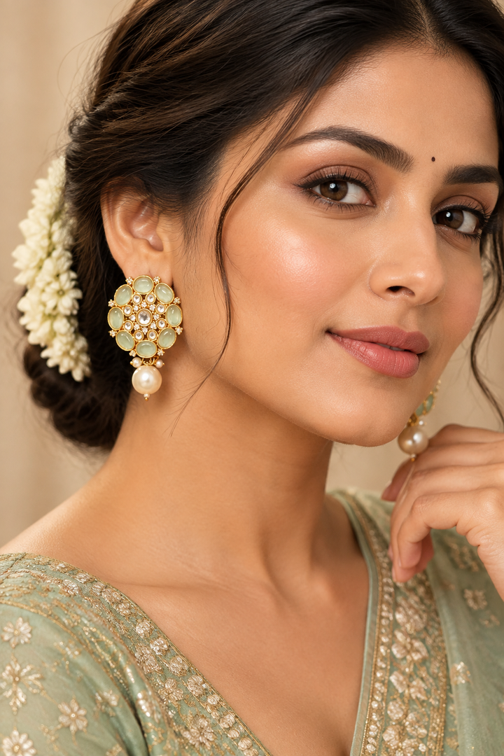 Kundan Stud In mint green