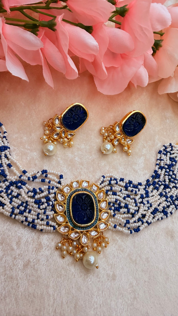 Beaded choker with earrings