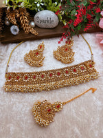 Load image into Gallery viewer, Mansi loads off pearlsChoker set temple jewelry