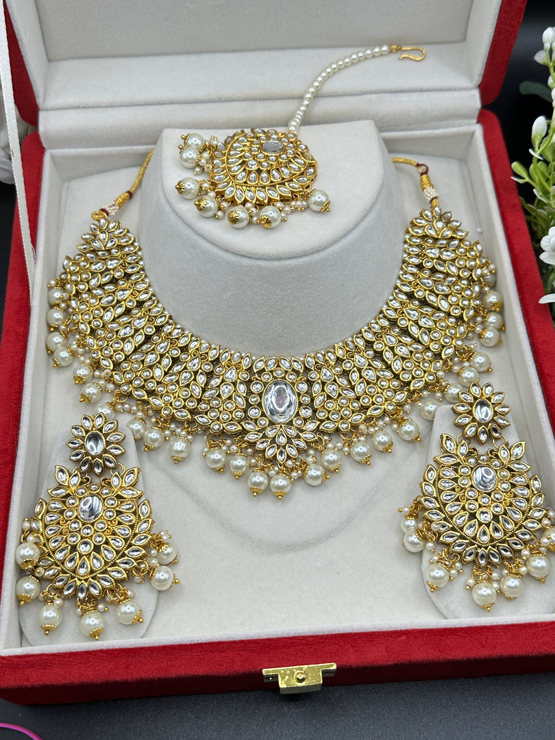 Jasmir Kundan Necklace Set