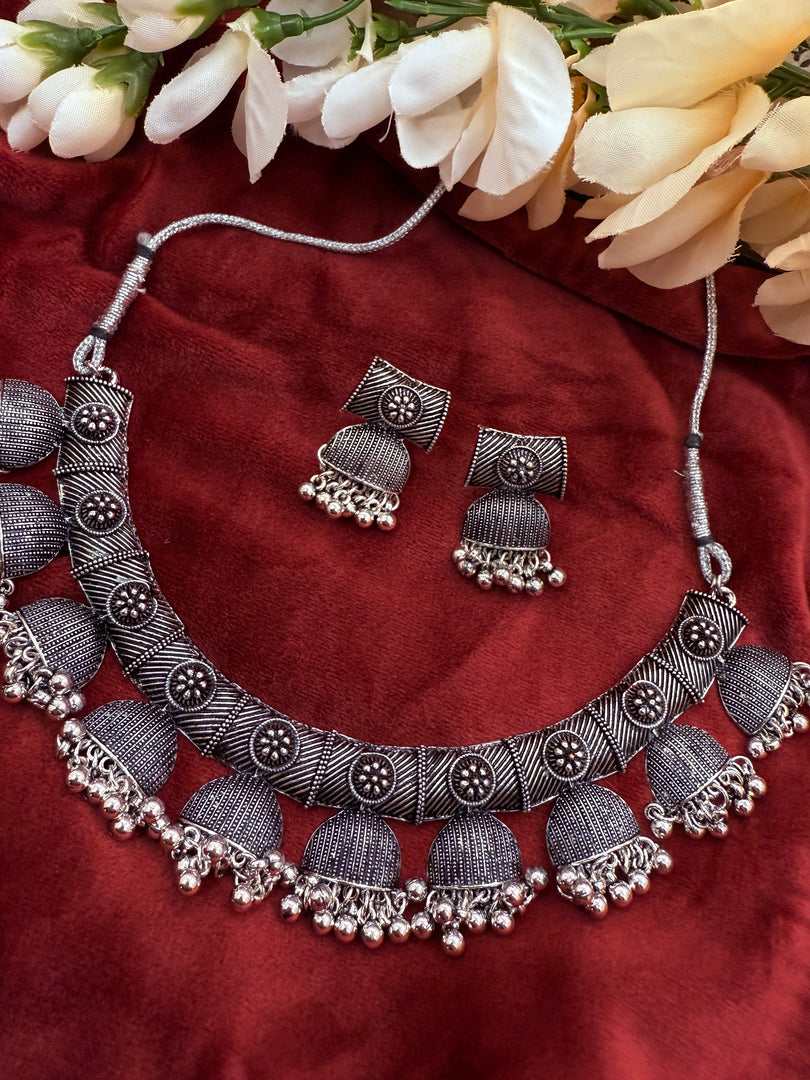 Zafa Oxidised Mirror Choker Maang Tikka Earring set