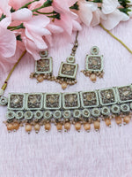 Load image into Gallery viewer, Kusum Polki Indian Choker Set
