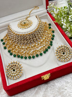 Load image into Gallery viewer, Reshma kundan Choker Set
