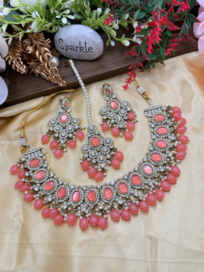 Shabnam Pakistani Style Necklace with tikka Earring set
