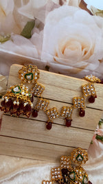 Load image into Gallery viewer, Kundan bahubali earrings