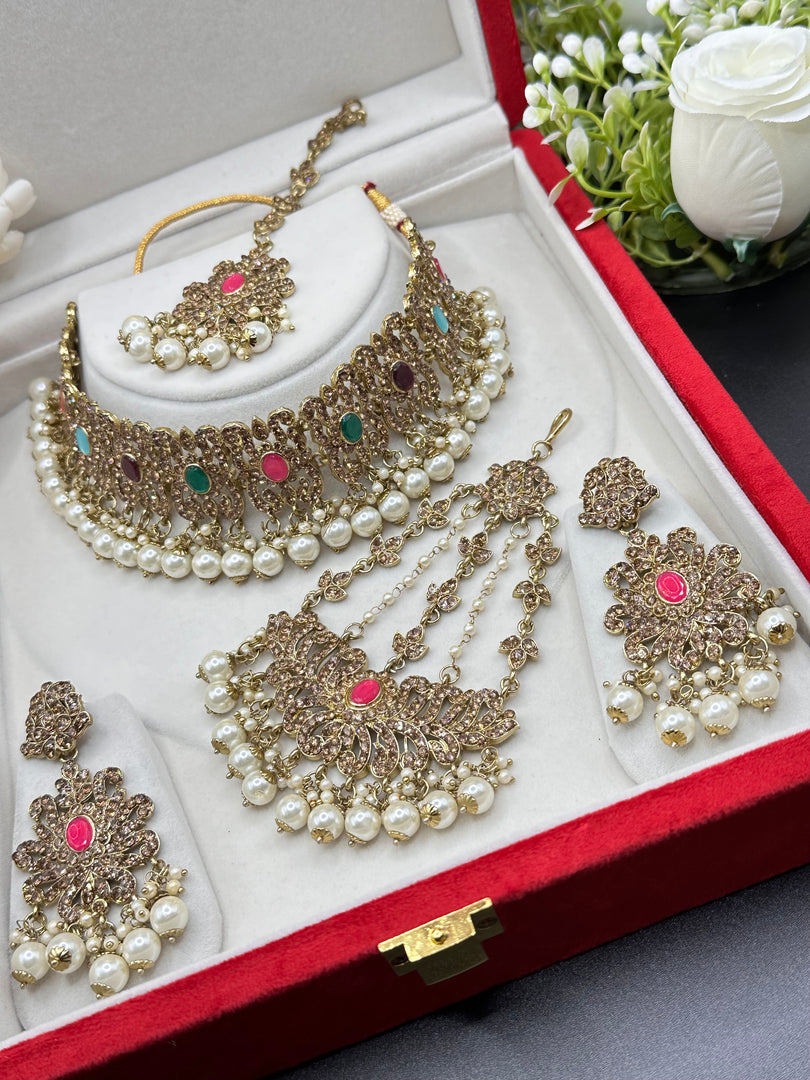 Ramiza Pakistani Choker set