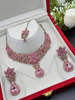 Load image into Gallery viewer, Pink Rhinestone Necklace Set
