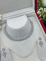 Load image into Gallery viewer, Maina American Diamond Indian Necklace Set
