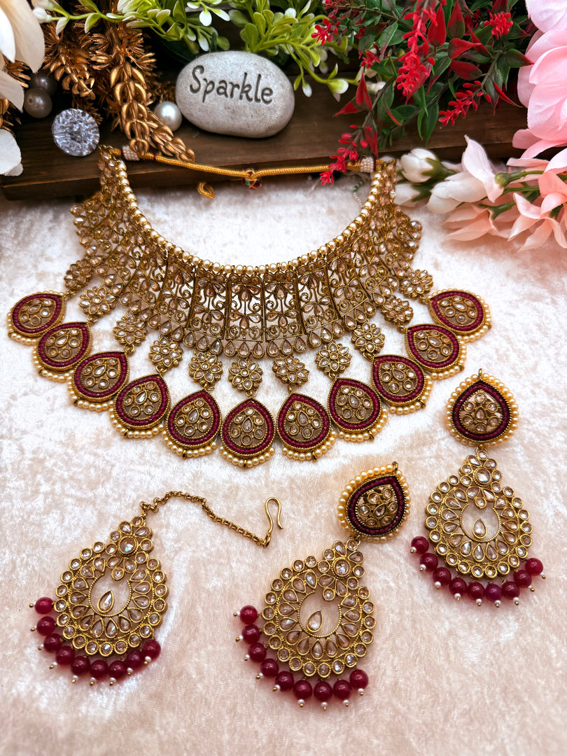 सुंदर पोल्की चोकर सेट 