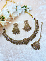 Load image into Gallery viewer, Sophi Polki Necklace Set
