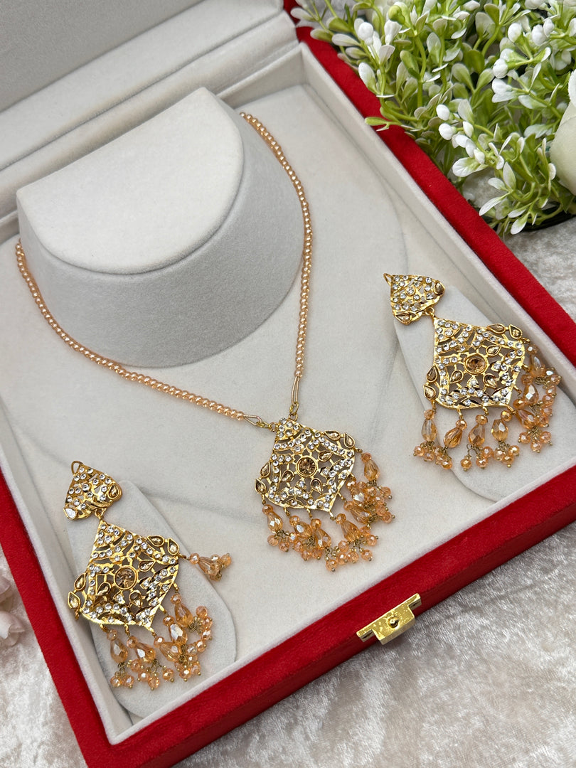 Pakistani golden necklace