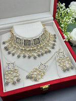 Load image into Gallery viewer, Hayat Kundan Drop Pearl Indian Choker Set
