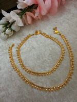 Load image into Gallery viewer, Malini gold plated Golden Payal