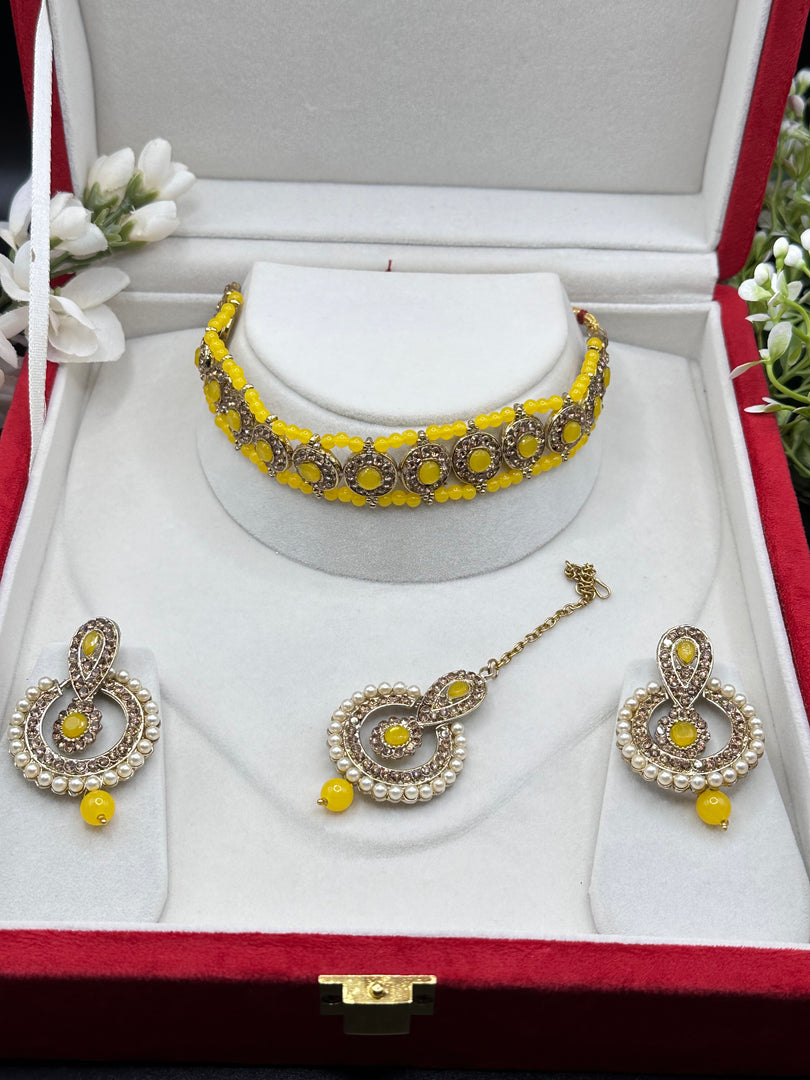 Tamana Stone Choker set