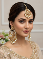 Load image into Gallery viewer, Advika Polki Tikka Maang Earring Set
