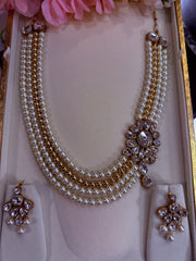 Beautiful White And Gold Pearl Mala Set