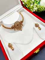 Load image into Gallery viewer, Saraswati matte Gold Choker set
