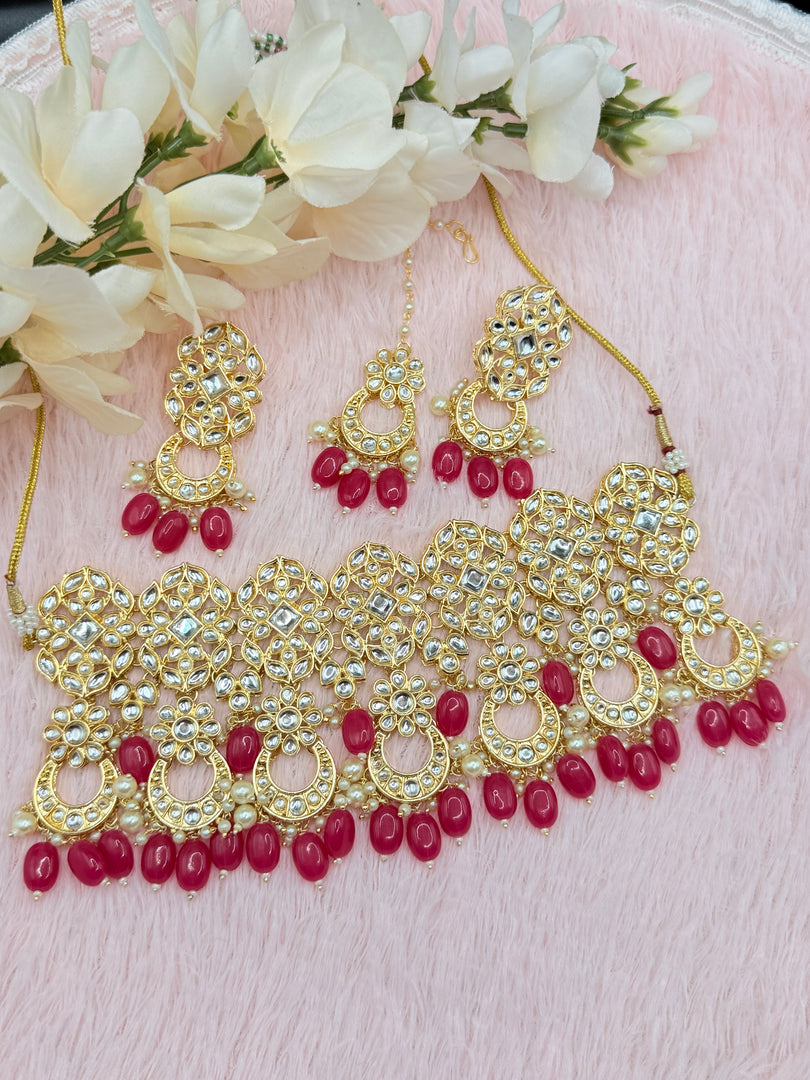 Ditya Kundan choker set