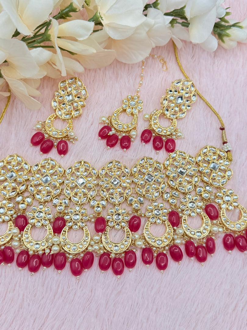 Ditya Kundan choker set