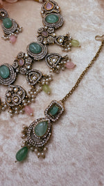 Load image into Gallery viewer, Ruhi Multicolor Victorian set