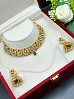 Load image into Gallery viewer, Padma matte Gold Plated set
