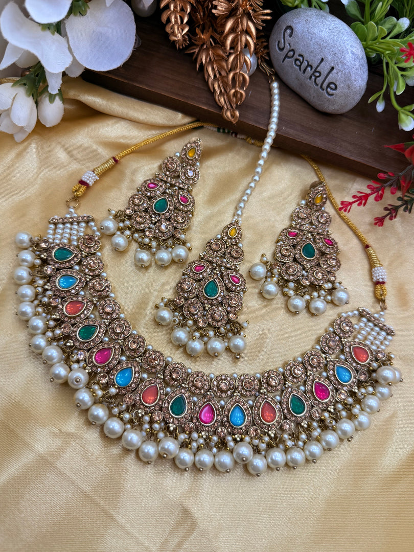 Shabnam Pakistani Style Necklace with tikka Earring set