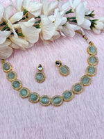 Load image into Gallery viewer, Jhansi Glass traditional kundan necklace set
