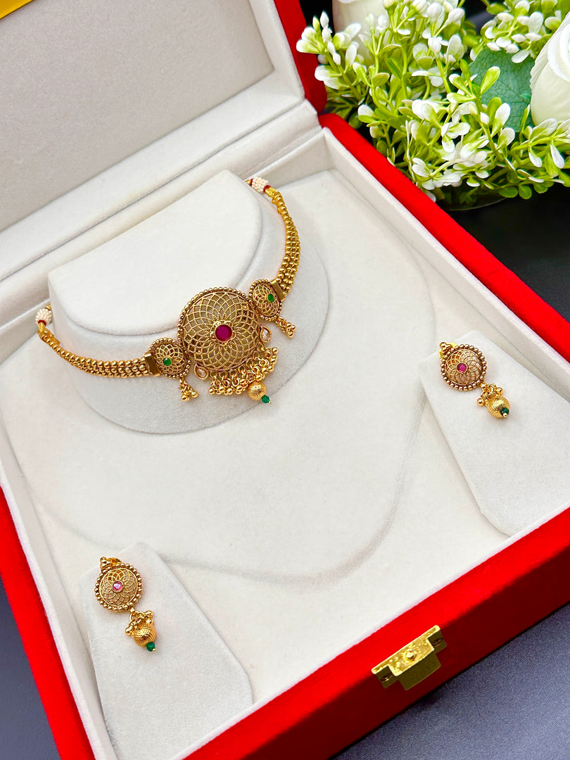 Saraswati matte Gold Choker set