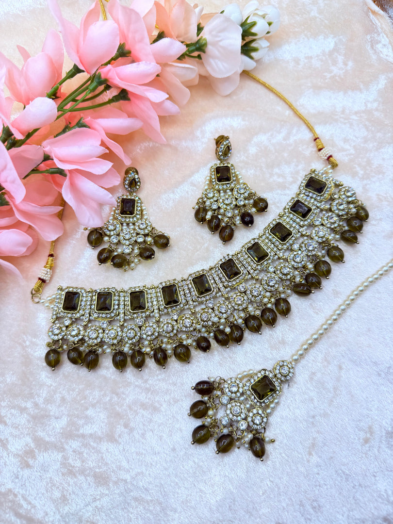 Vasana Pakistani Style Choker Set